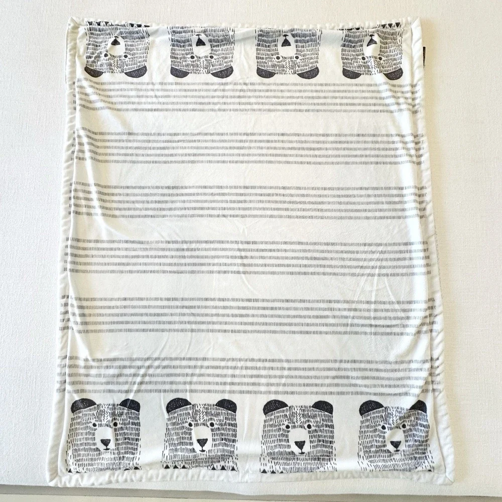 Dwell Studio Bear Hugs Baby Blanket Rare Sherpa DwellStudio